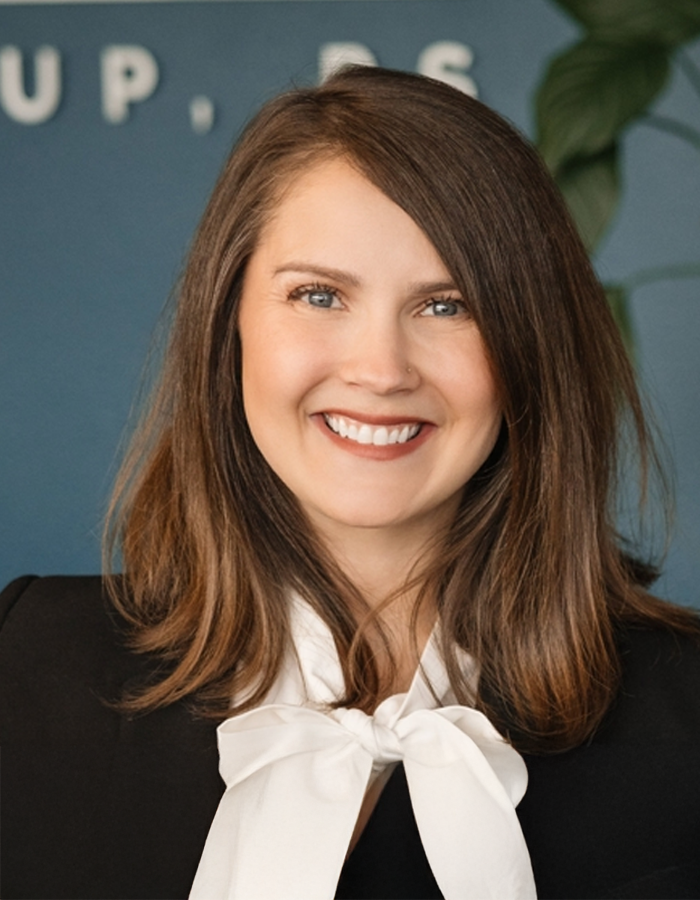 Lindsey R. Peckenpaugh